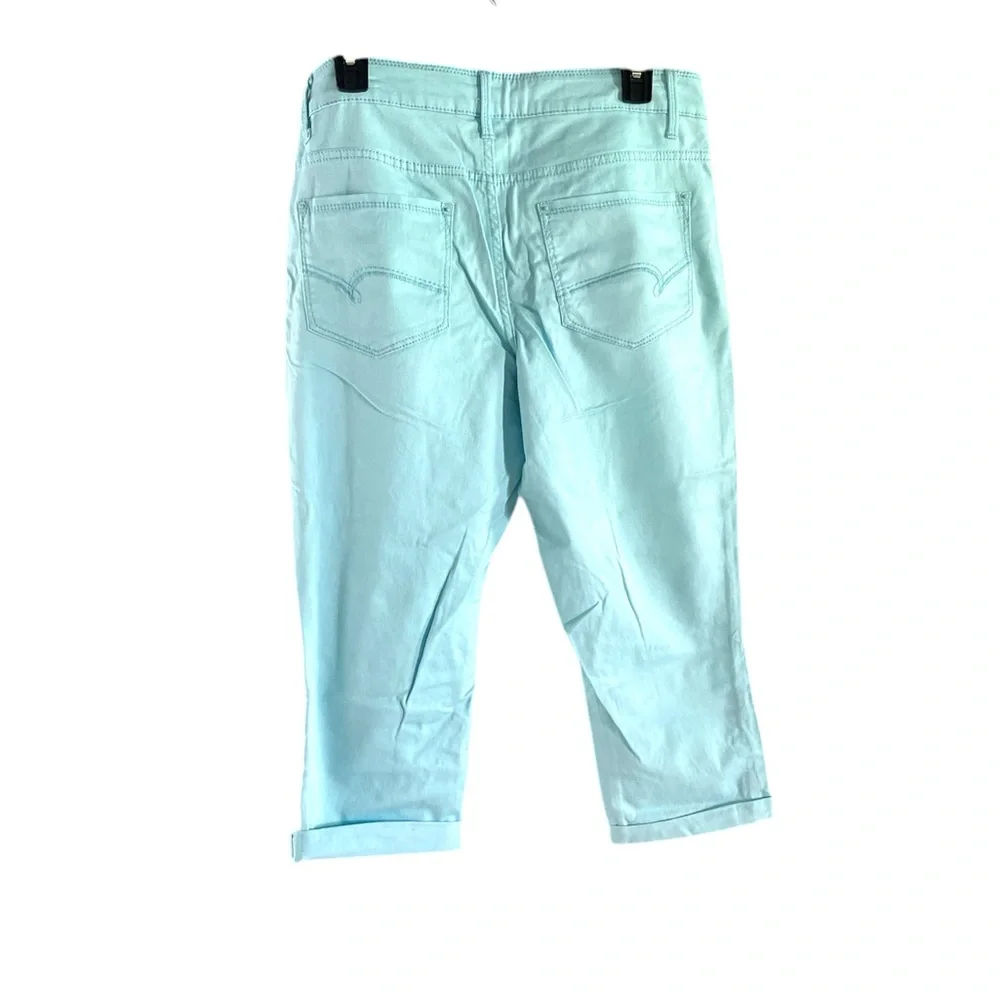 NWOT FADED GLORY CAPRIS PANTS - Picture 2 of 3